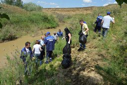 Ставропольские газовики очистили от мусора прибрежную территорию реки Калаус