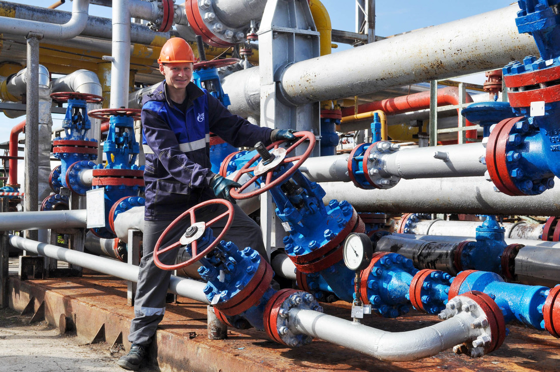 Оператор по добыче нефти и газа. Структура ООО Газпром добыча Краснодар.