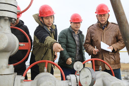 Во время осмотра производственных объектов делегатов познакомили со спецификой добычи газа на юге России