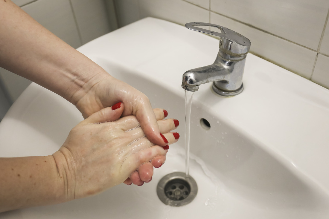 Лучшая профилактика вирусных заболеваний — тщательно мыть руки несколько раз в день