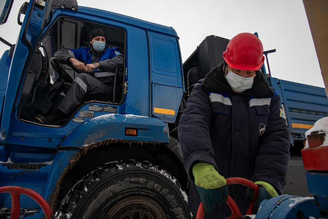 Сегодня в непогоду КАМАЗ помог без проблем добраться до скважины № 4 Челбасского месторождения (Каневской район)