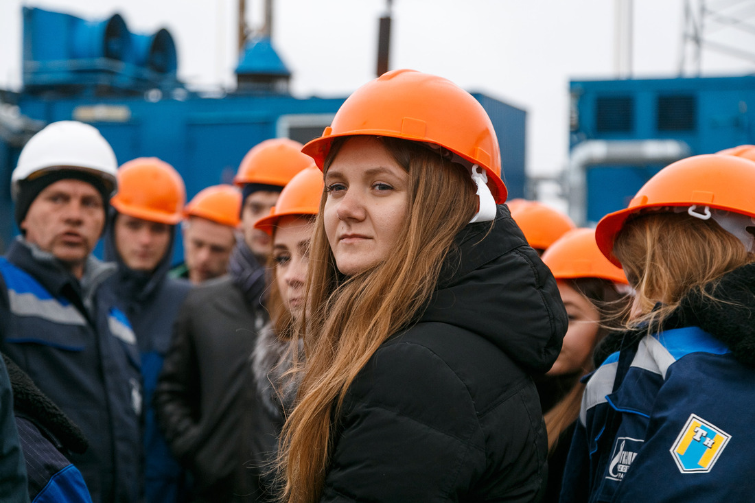 Традиционная экскурсия на производственные объекты. Осмотр Модульной компрессорной станции на Каневско-Лебяжьем месторождении