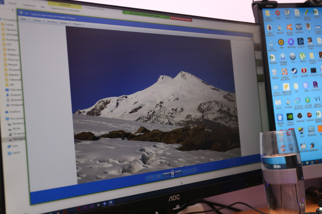 На снимке: самая высокая горная вершина России и Европы — гора Эльбрус (5642 метра)