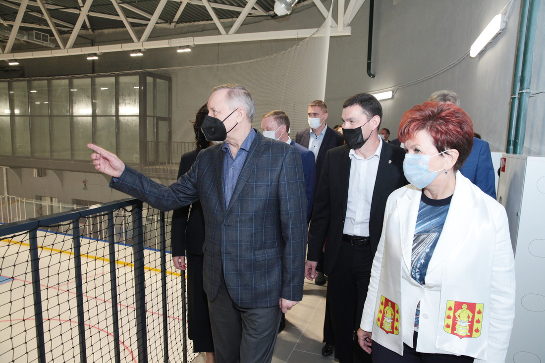 Губернатор Санкт-Петербурга принял участие в открытии нового спортивного комплекса, построенного в п. Металлострое по программе «Газпром — детям»